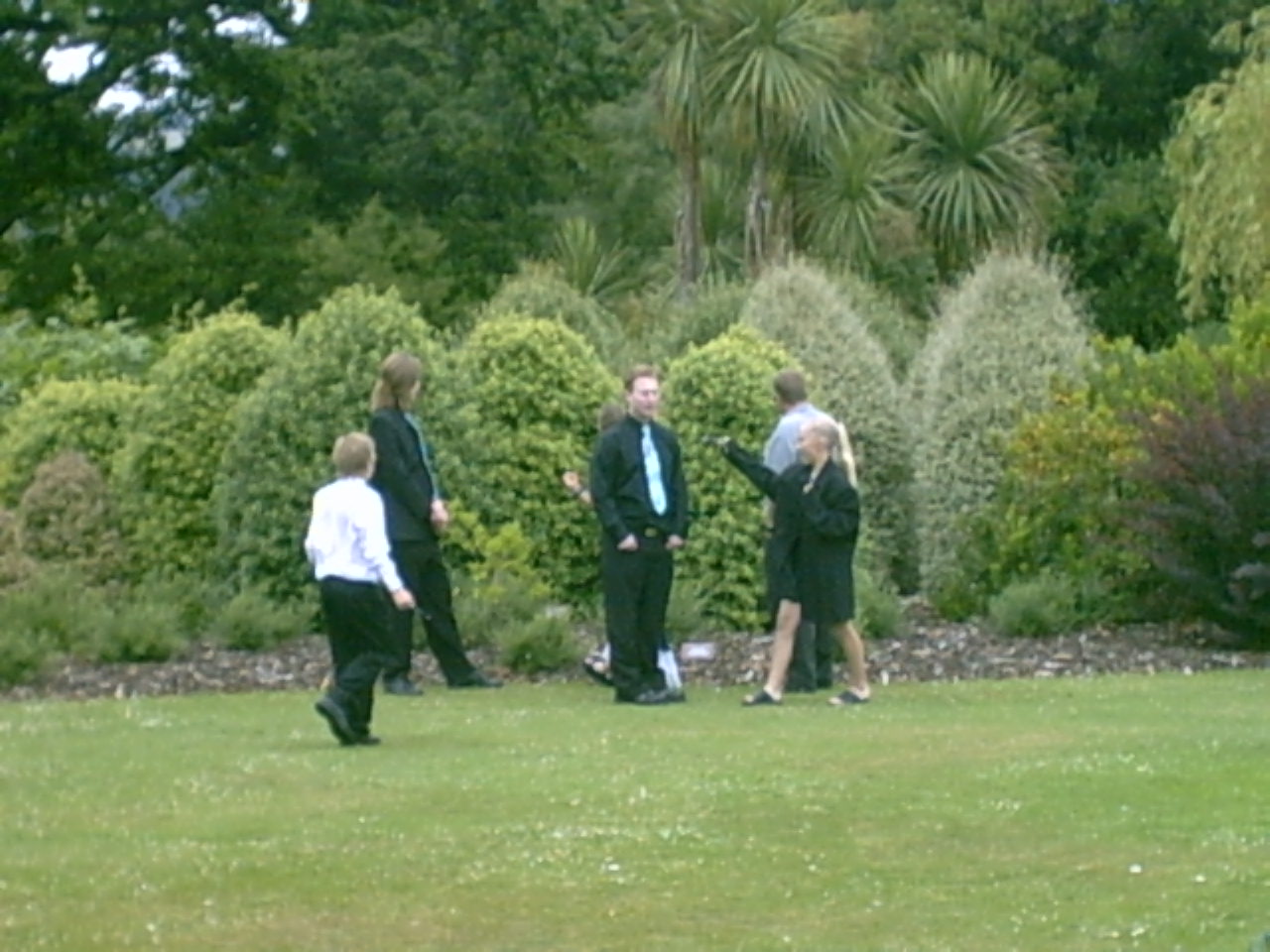 Kiesanowski and Kerdemelidis wedding trip/3_Garden_Photos/IMG00012.JPG